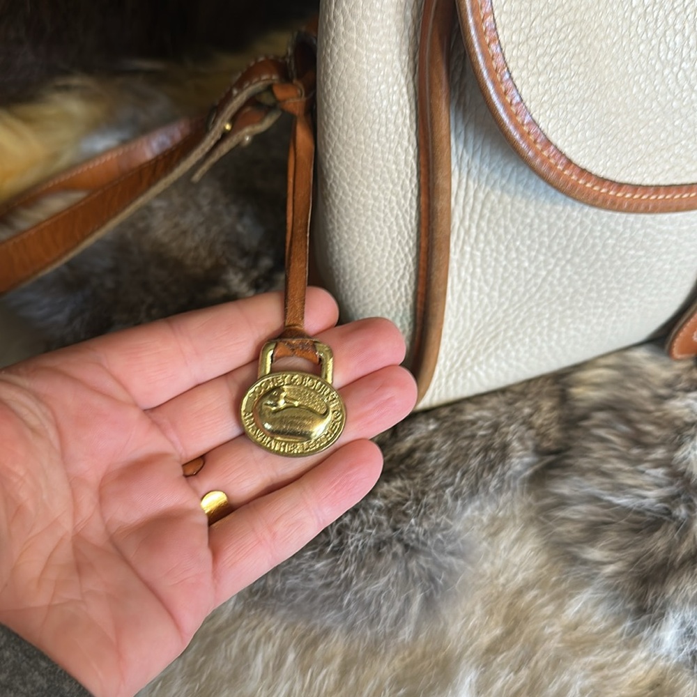 Dooney & Bourke Cream and Brown Leather Trim Crossbody Bag - Picture 3 of 7